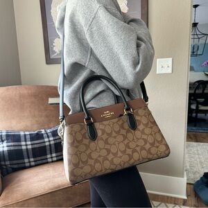 Brand New Coach Darcy Carryall w matching wallet 💕💕